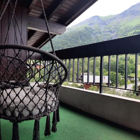Appartement En Plein Centre Du Village 레컨테민스몬트조이 외부 사진